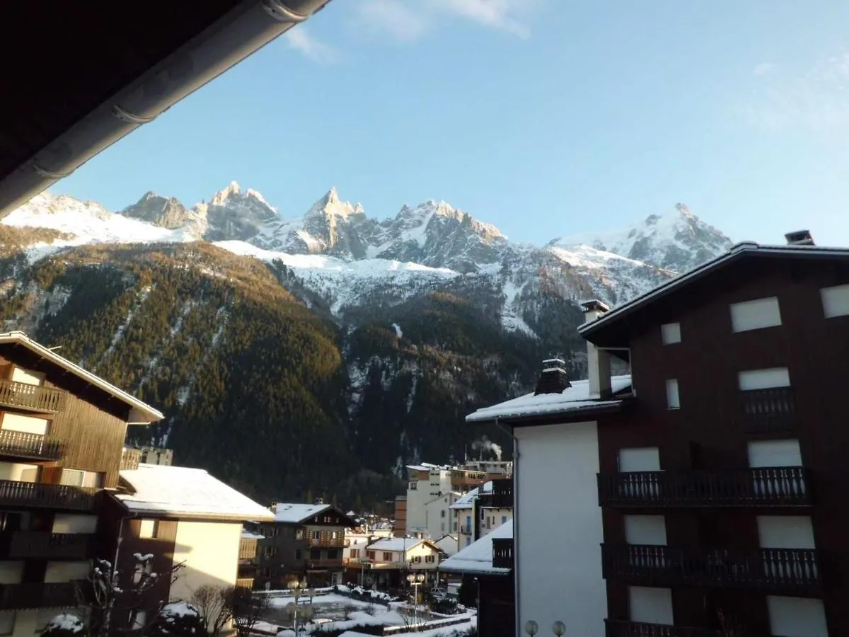 Apartment Charmant Appartement A Chamonix Avec Balcon, Animaux Admis, Parking - Fr-1-517-12