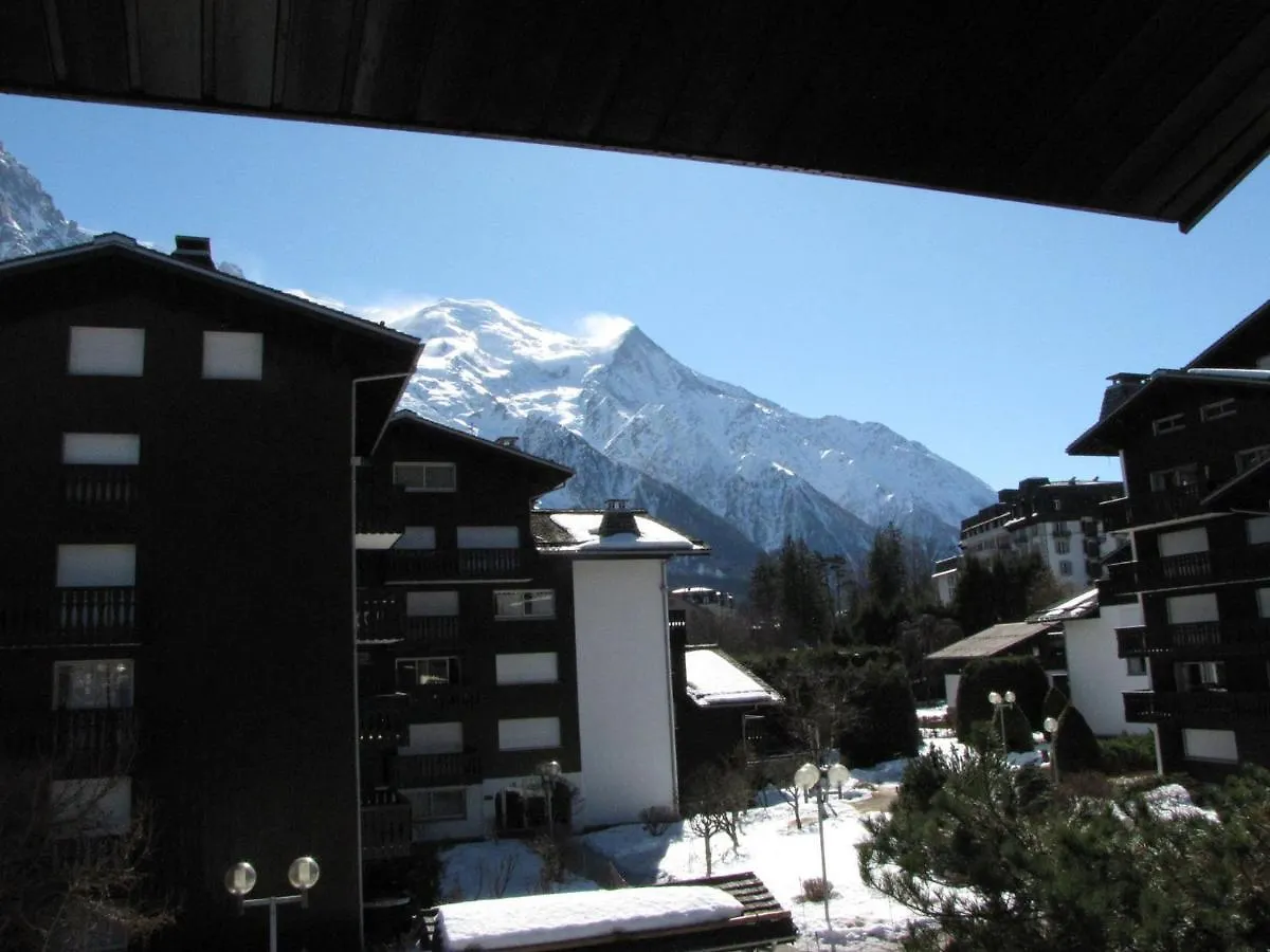 Charmant Appartement A Chamonix Avec Balcon, Animaux Admis, Parking - Fr-1-517-12 0*,  France