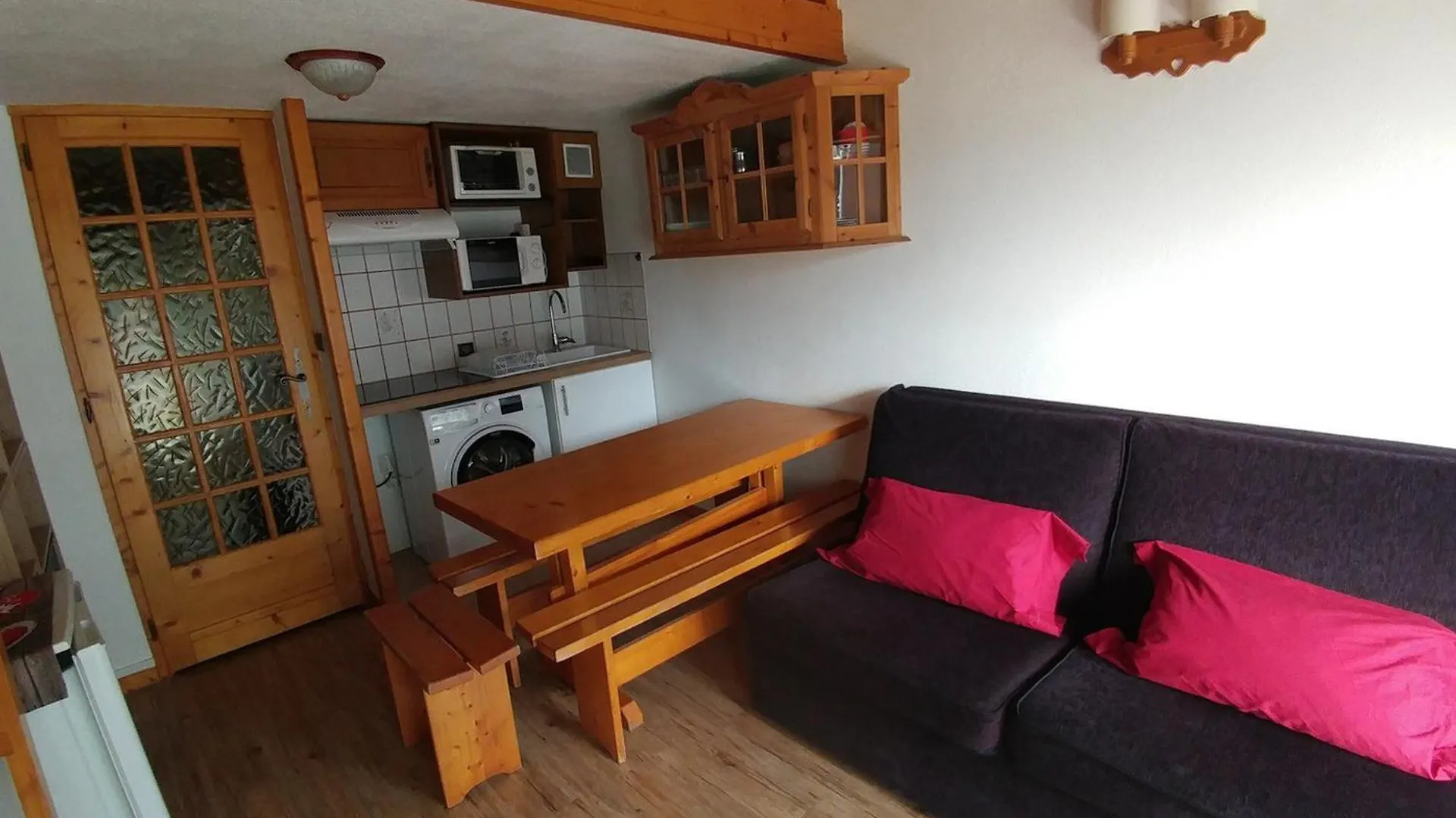 Charmant Appartement A Chamonix Avec Balcon, Animaux Admis, Parking - Fr-1-517-12 contacts