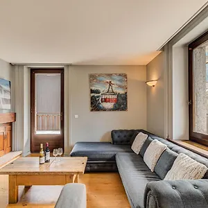 Apartment President - Alpes Travel - Central - Sleeps 12, Chamonix
